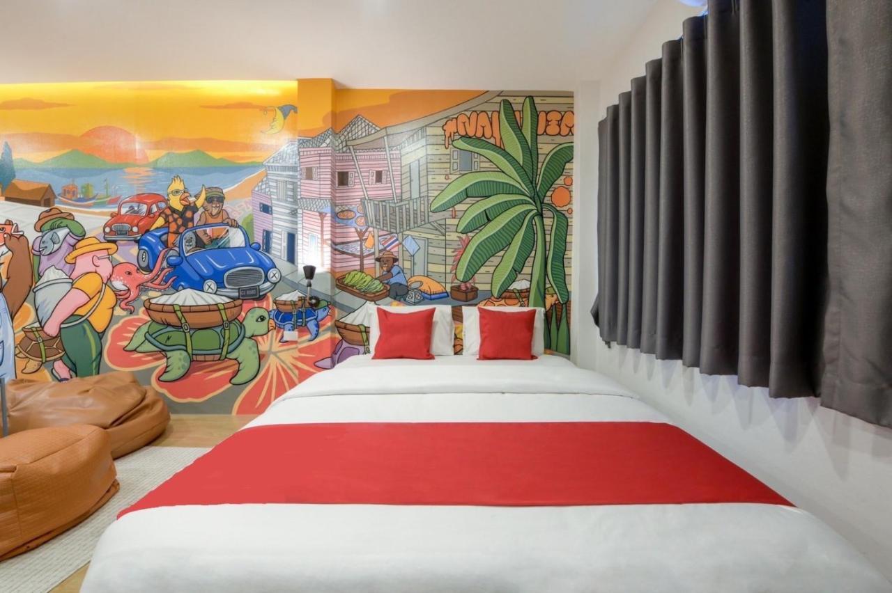 The Pattaya Story Poshtel Hotel Exterior photo