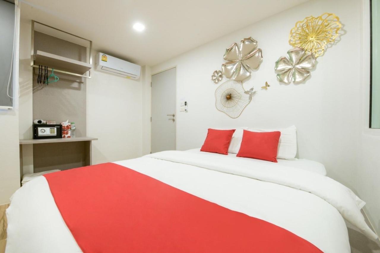 The Pattaya Story Poshtel Hotel Exterior photo